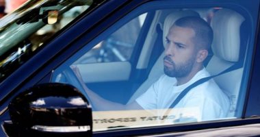نيولوك جديد لـ"جوردي ألبا" نجم برشلونة بعد عملية زراعة شعر