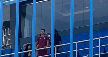 رمضان صبحي ينهى الجدل ويظهر بتيشرت بيراميدز بعد رحيله عن الأهلي
