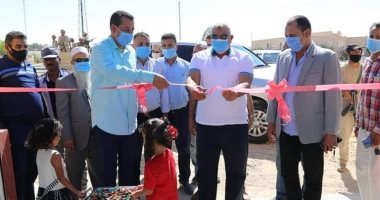 محافظ الوادي الجديد يتفقد مشروع  زراعي  بالفرافرة بإستثمارات بلغت ٣٢٠ مليون جنيه - صور 