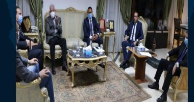 محافظ جنوب سيناء يعقد مؤتمرا مع الجهات التنفيذية قبل افتتاح مشروعات تنموية