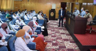 "يوم سلامة الغذاء".. دورة تدريبية فى جامعة سوهاج (صور)