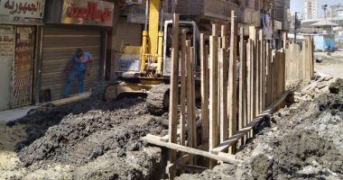 رئيس مدينة المحلة يشكل لجنة متابعة دورية لمشروعات الرصف والصرف.. صور