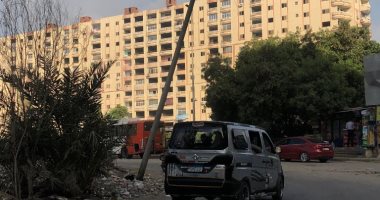 سيبها  علينا .. تهالك عمود انارة يهدد المارة فى طريق المريوطية  