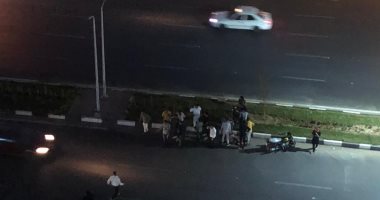 سكان شارع النزهة بالقاهرة يناشدون عمل إشارة لعبور المشاة لحماية أرواحهم