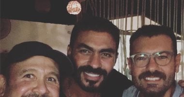 3 نجوم فى صورة.. هشام عباس وخالد سليم وعمرو يوسف خلال الإجازة الصيفية