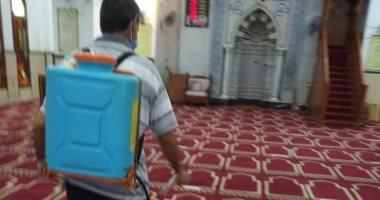 أوقاف الإسكندرية تواصل تعقيم وتطهير المساجد قبل صلاة الجمعة..صور