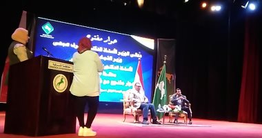 وزير الشباب يتعهد بتنظيم كأس العالم لكرة اليد بشكل يليق بمصر