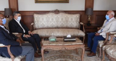 محافظ بورسعيد يستقبل رئيس هيئة قناة السويس بالديوان العام
