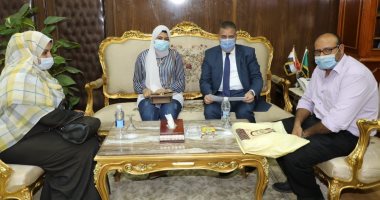 محافظ المنوفية يبحث تحقيق رغبة طالبة مصابة بذئبة حمراء للإلتحاق بطب الأسنان 