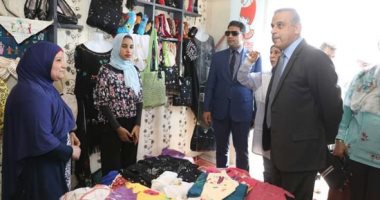 محافظ سوهاج يتفقد البازارات السياحية بالحديقة المتحفية بمدينة ناصر.. صور