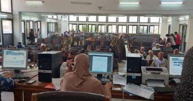 زيادة الموظفين  بأبوقرقاص لاستقبال المتقدمين للتصالح فى مخالفات البناء
