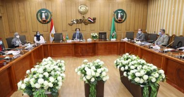 سكرتير المنوفية يناقش سبل الإرتقاء والنهوض بالصناعات الحرفية واليدوية