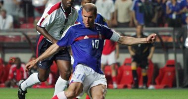 جول مورنينج.. زيدان يقتل إنجلترا في اللحظات الأخيرة من يورو 2004