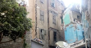 انهيار عقارين بحى الجمرك فى الإسكندرية دون إصابات