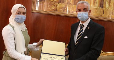 رئيس جامعة المنوفية يكرم أوائل الثانوية العامة والأزهرية والدبلومات الفنية 