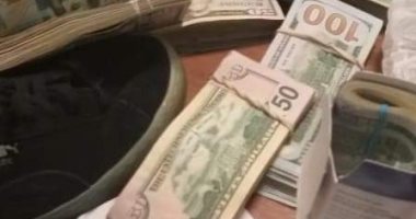 جمارك مطار القاهرة تضبط محاولة تهريب نقد أجنبى وكمية من مخدر الهيروين 
