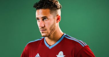 هدرسفيلد يعلن انتقال رمضان صبحى لبيراميدز دون الكشف عن قيمة الصفقة