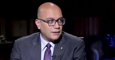 أحمد ناجى قمحة يرصد جرائم عضو هيئة تدريس إعلام القاهرة : أساء للإعلام وللمجتمع 