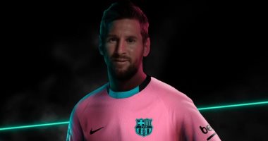 ميسي يظهر للمرة الأولى بقميص برشلونة بعد أزمة الرحيل