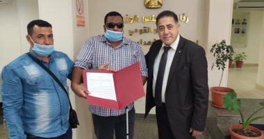 المجلس القومى لأسر الشهداء يسلم 5 وحدات سكنية لمصابين بعجز كلى