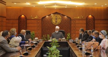 وكيل الأزهر يوقع برتوكول مع وزارة الطيران لنقل البعثات لدول العالم