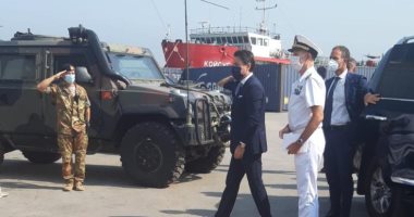 رئيس حكومة إيطاليا يزور مرفأ بيروت ويتعرف على تفاصيل الانفجار.. صور