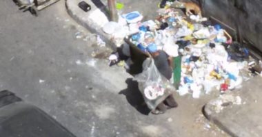قارئ يشكو عدم توافر صناديق لجمع القمامة أمام عقارات "تعاونيات سموحة"
