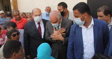 محافظ الجيزة يتفقد مركز خدمة المواطنين بكرداسة لمتابعة إجراءات التصالح بمخالفات البناء