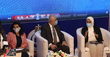 نظام إلكترونى جديد بين وزارتى الصحة والتعليم لتتبع الحالات المصابة بكورونا