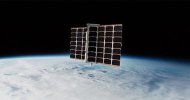 OneWeb توقع صفقة مع منافستها SpaceX لوضع باقى أقمارها فى المدار