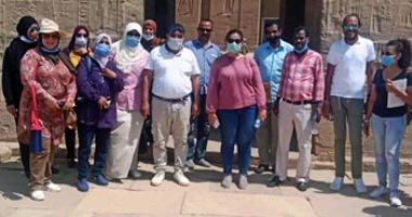وفد وزاة السياحة يتابع تطوير عددا من المناطق الاثرية بأسوان.. صور