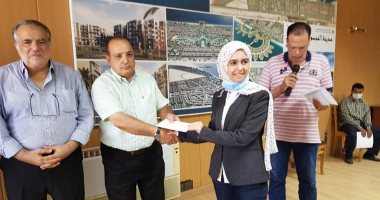 مجلس أمناء دمياط الجديدة يُكرم الطلاب المتفوقين من أبناء مركز الإبداع العلمى