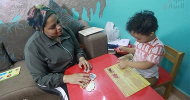 أصغر موديل أزياء من متلازمة الحب.. حكاية "قصي" الموهوب الصغير.. فيديو