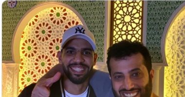 مؤمن زكريا يشكر تركى آل الشيخ بعد قرار سفره للمرة الثانى إلى أمريكا للعلاج