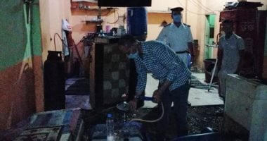ضبط مقهى مخالف يقدم "شيش" لرواده فى حملات بمحافظة الأقصر