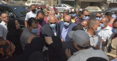 محافظ الجيزة يوجه رؤساء الأحياء بتسهيل إجراءات طلبات التصالح فى المخالفات