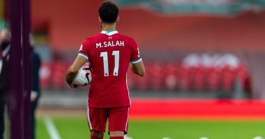  محمد صلاح يغادر  أنفيلد بـ "كرة الهاتريك" أمام ليدز يونايتد..  صور