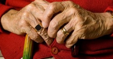شاب فرنسى يغتصب عجوزا هولندية تبلغ 98 عاما.. ويعترف: كان برغبتها