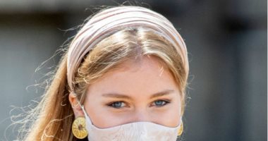 الكمامات تحمى من كورونا أكثر  من واقى الوجه.. اعرف الأسباب