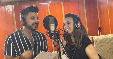 صور.. كواليس دويتو جديد يجمع مروة ناجى وعلى غزلان