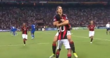فيفا يستعيد ذكريات أول ظهور لإبراهيموفيتش مع ميلان منذ 10 سنوات
