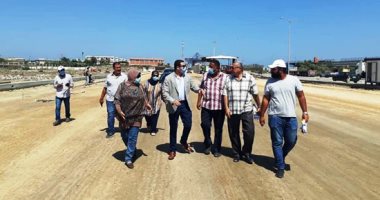 نائب محافظ بورسعيد يتابع أعمال توسعة محيط منفذ النصر الجمركى.. صور