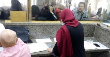 إقبال أهالى العريش على التقدم بطلبات التصالح فى مخالفات البناء.. صور 
