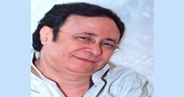 إصابة المخرج المسرحى مراد منير بجلطة في المخ.. ونقله للمستشفى