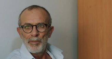الفلسطينى كامل الباشا: كل العرب تربوا على السينما المصرية وتعلموا منها ومشاركتى بها شرف.. وافقت على فيلم «حظر تجول» دون تردد لإعجابى بأفلام أمير رمسيس وقضيت 20 شهرا فى سجن الاحتلال تعرفت فيها على نفسى بشكل أفضل