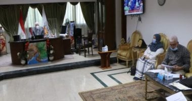 محافظ جنوب سيناء يجتمع بالمجموعة الاقتصادية لمتابعة موقف المشروعات