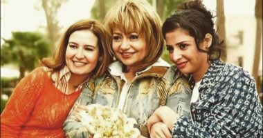 ليلى علوى تسترجع ذكريات فيلم حب البنات وتسأل الجمهور عن توقعهم لنهاية مختلفة "صور"