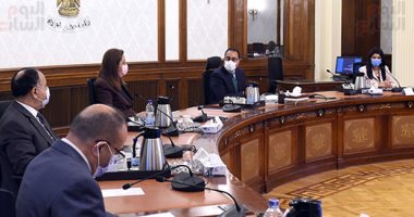 رئيس الوزراء يستعرض ملامح برنامج الإصلاح الهيكلى المقرر تنفيذه المرحلة القادمة