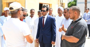 نائب محافظ قنا يتابع أعمال تطوير الوحدة الصحية فى قرية دندرة