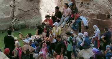 المشاركون فى معسكر زهرة المخيمات يشيدون بجمال وادى الواشواش بنويبع.. صور